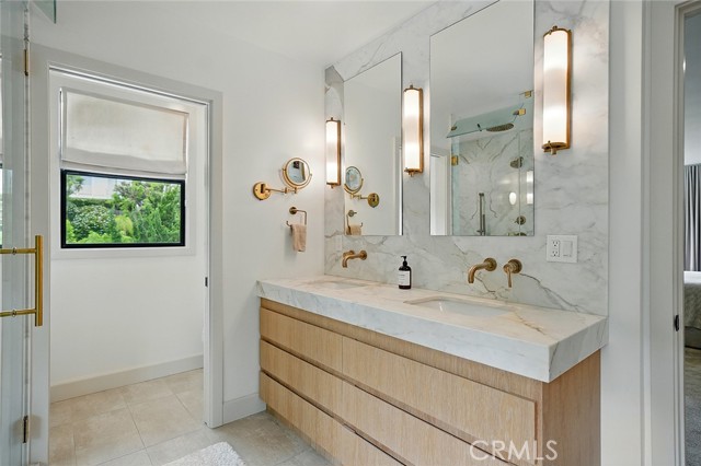6360 E Vera Crest Drive, Long Beach CA: https://media.crmls.org/medias/7c869e17-2ecf-4a79-b1bd-685c5eb32da3.jpg