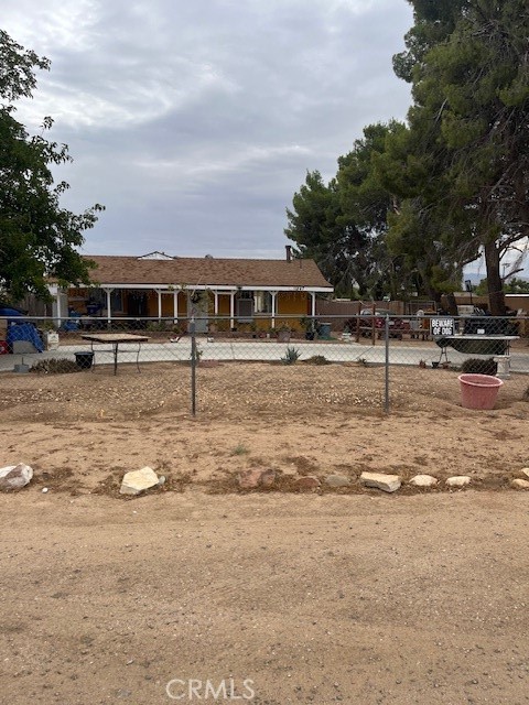11847 Pinon Avenue, Hesperia CA: https://media.crmls.org/medias/7c876cce-c4dd-42b5-b45a-905c9526e983.jpg