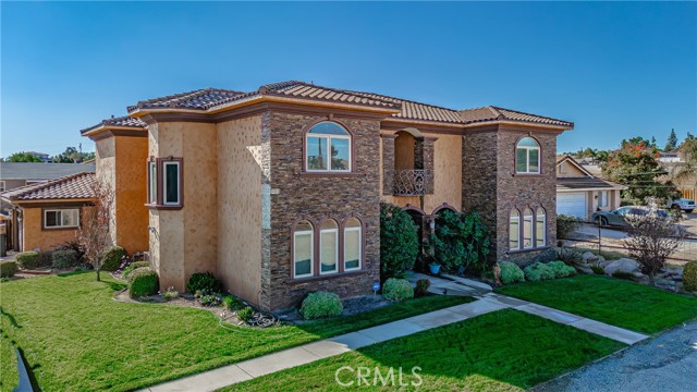 Detail Gallery Image 3 of 51 For 18877 Boulder Ave, Riverside,  CA 92508 - 5 Beds | 5/1 Baths