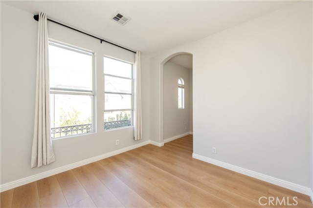 Detail Gallery Image 15 of 42 For 9 Mineral King, Irvine,  CA 92602 - 4 Beds | 2/1 Baths