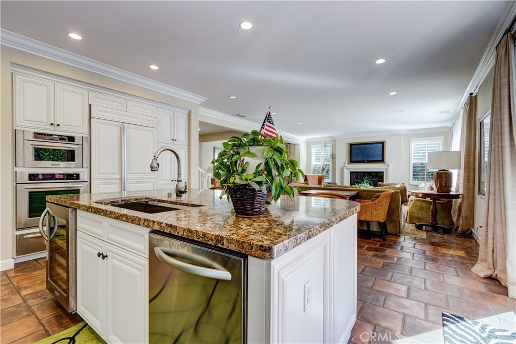 MLS #OC26130603 image #12