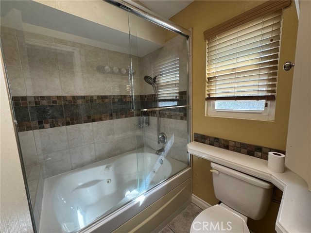 Detail Gallery Image 18 of 28 For 45712 Classic Way, Temecula,  CA 92592 - 4 Beds | 3 Baths