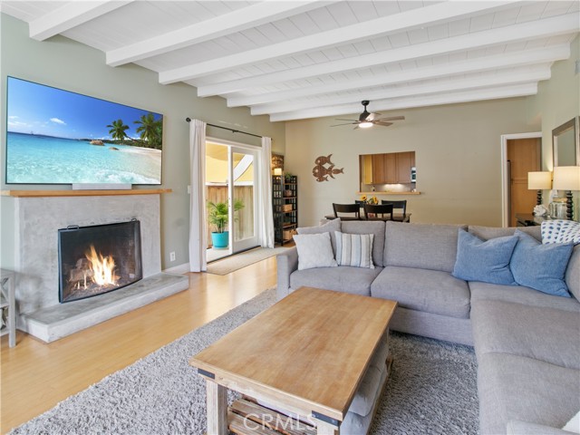 236 W Mariposa, San Clemente CA: https://media.crmls.org/medias/7c89592d-d2ef-47b9-98af-9329f2bb9264.jpg