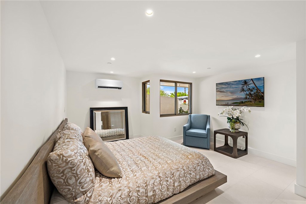 7c895f99 2434 44d6 B301 8a2609fdcae9