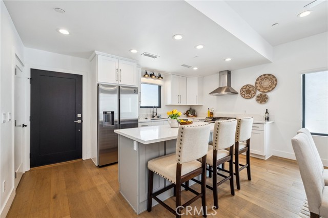 6521 Homewood Avenue, Los Angeles CA: https://media.crmls.org/medias/7c89beb2-6b71-4801-9926-67d255f86be9.jpg