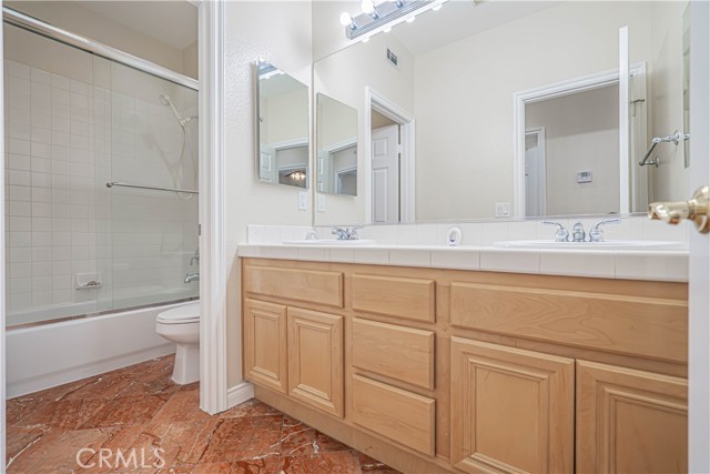 25910 Tennyson Lane, Stevenson Ranch CA: https://media.crmls.org/medias/7c8a2866-705d-4e4a-a5c1-51bf8678572d.jpg