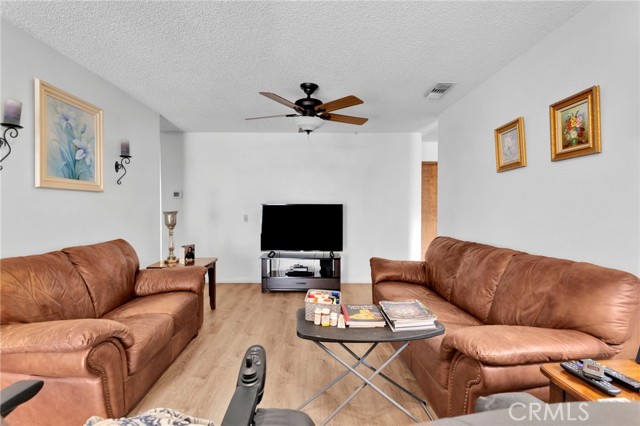 Detail Gallery Image 21 of 61 For 936 Pinon, Barstow,  CA 92311 - 4 Beds | 2 Baths