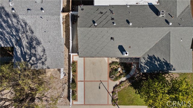 Detail Gallery Image 2 of 28 For 20127 Citronia, Chatsworth,  CA 91311 - 1 Beds | 1 Baths