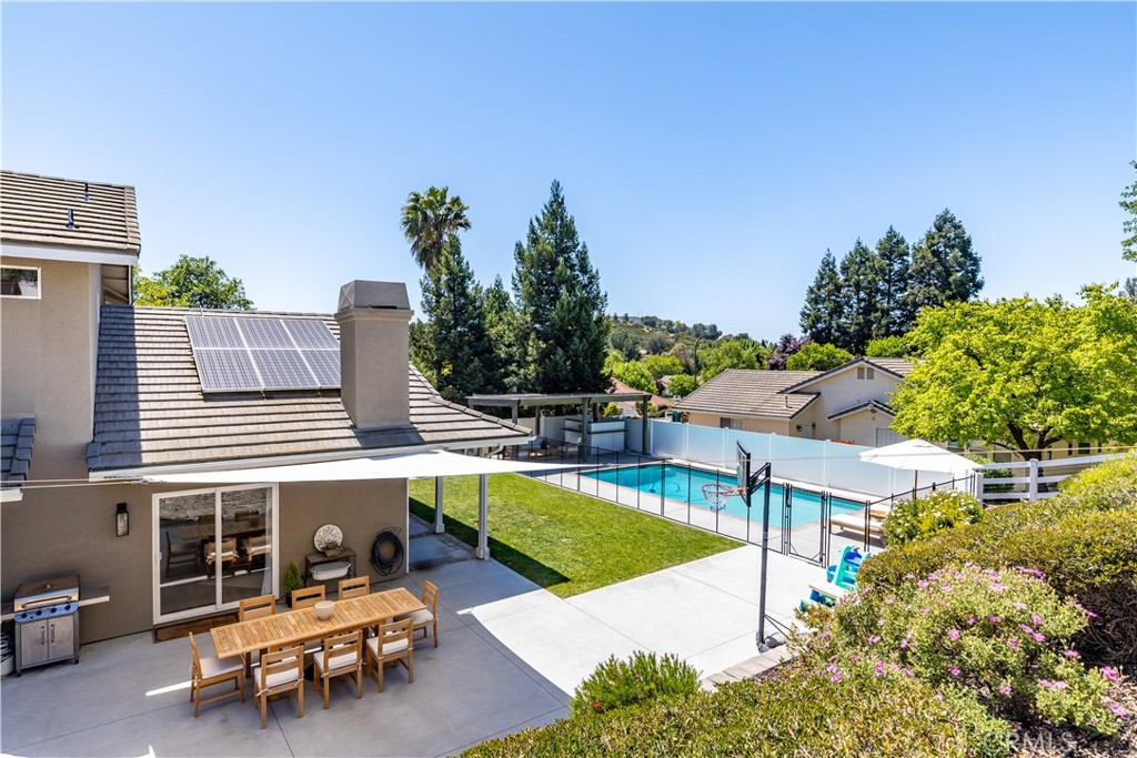 1307 Crown Way