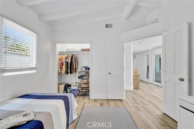Bedroom 2 - closet view angle