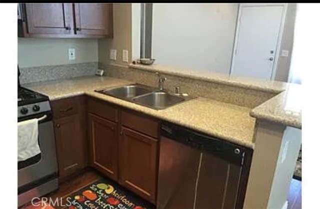 Detail Gallery Image 12 of 16 For 19431 Rue De Valore 59p,  Lake Forest,  CA 92610 - 1 Beds | 1 Baths