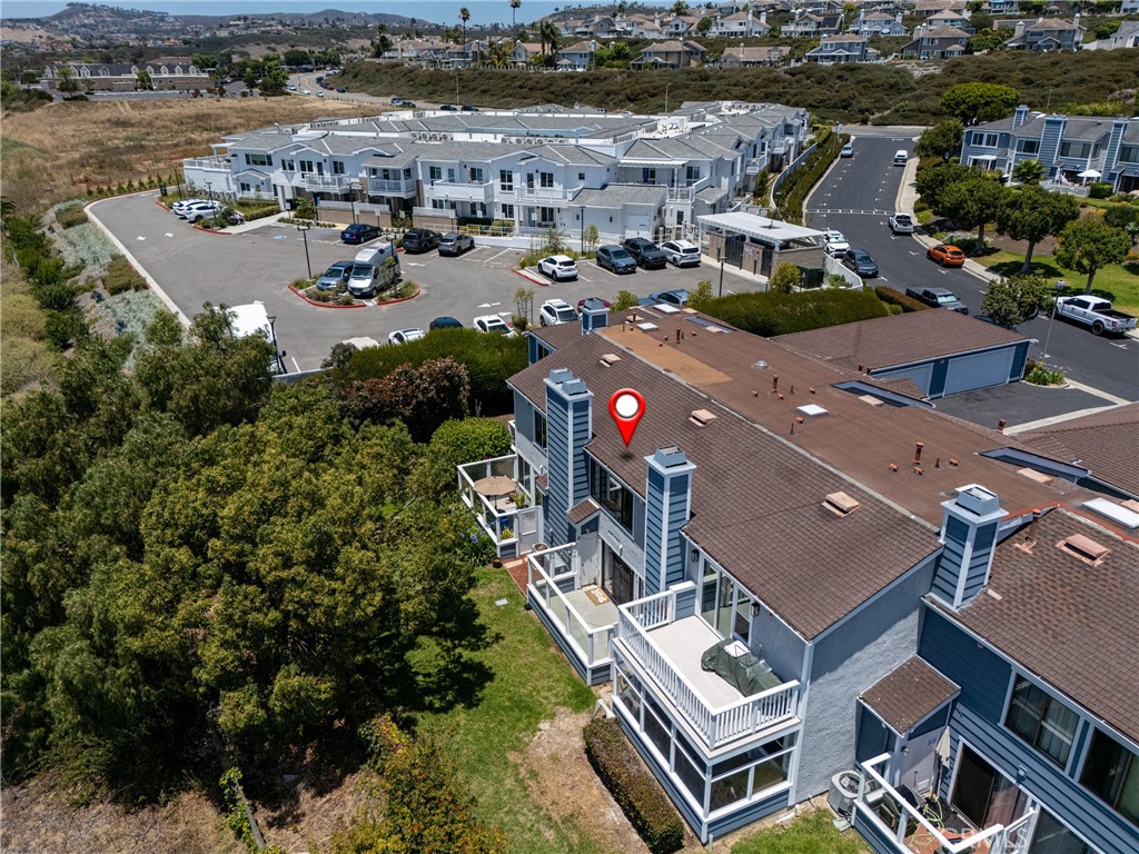 https://media.crmls.org/medias/7c8e0475-644a-4147-8e5f-2ddaf2e171b9.jpg?preset=X-Large