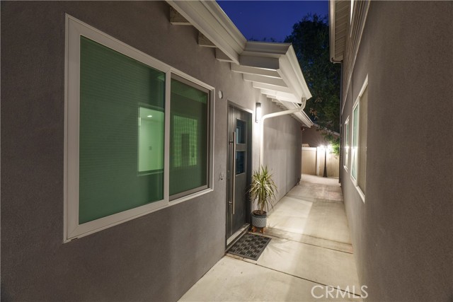 3419 Montrose Avenue, La Crescenta CA: https://media.crmls.org/medias/7c8f3a5a-a934-4c8e-bc47-0f023c159dff.jpg