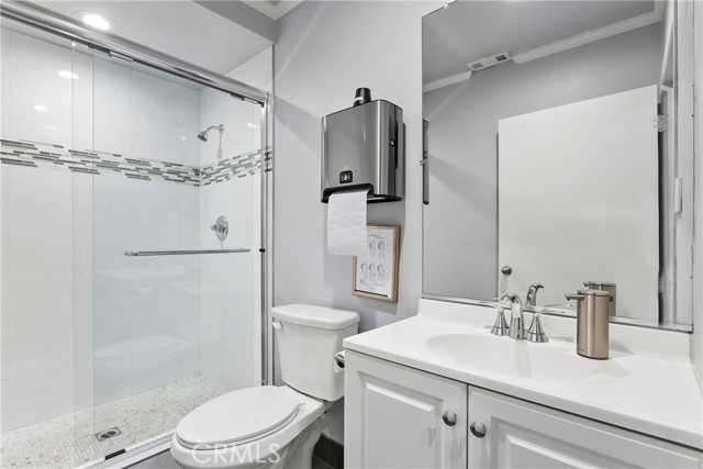 MLS #OC25219440 image #10