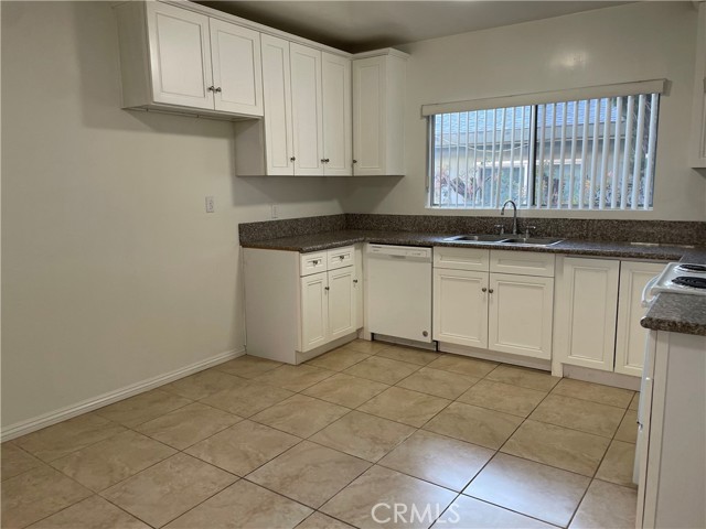 Detail Gallery Image 11 of 18 For 1141 Pine St #9,  South Pasadena,  CA 91030 - 2 Beds | 2 Baths