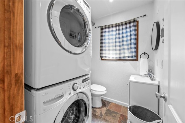 Detail Gallery Image 12 of 23 For 921 Wendy, Big Bear City,  CA 92314 - 2 Beds | 1/1 Baths