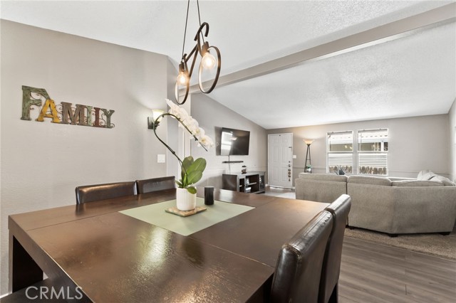 Detail Gallery Image 15 of 58 For 4901 Green River #303,  Corona,  CA 92880 - 3 Beds | 2 Baths