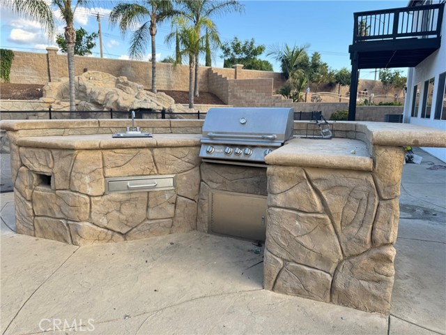 Detail Gallery Image 9 of 60 For 11818 Amethyst Ct, Jurupa Valley,  CA 91752 - 6 Beds | 3 Baths