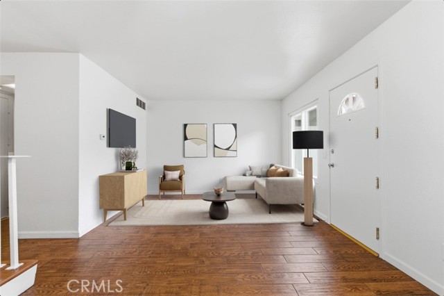 1650 S Campus, Ontario CA: https://media.crmls.org/medias/7c93939b-d4d7-4d87-9a95-3883fca53d59.jpg