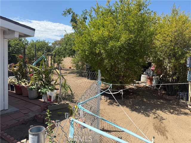 Detail Gallery Image 28 of 28 For 416 S Tamarisk Ave, Rialto,  CA 92376 - 4 Beds | 2 Baths