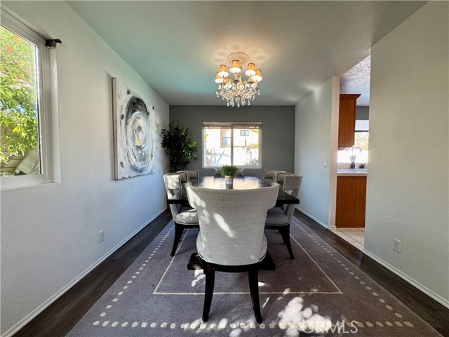 Detail Gallery Image 10 of 48 For 21 N Slope Ln, Pomona,  CA 91766 - 4 Beds | 2/1 Baths