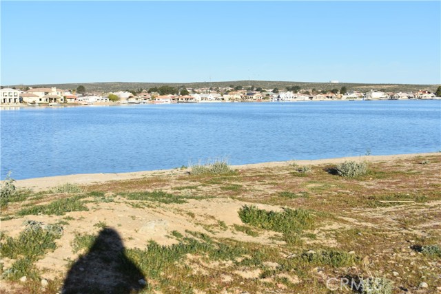 Detail Gallery Image 7 of 20 For 26456 Blue Water, Helendale,  CA 92342 - – Beds | – Baths