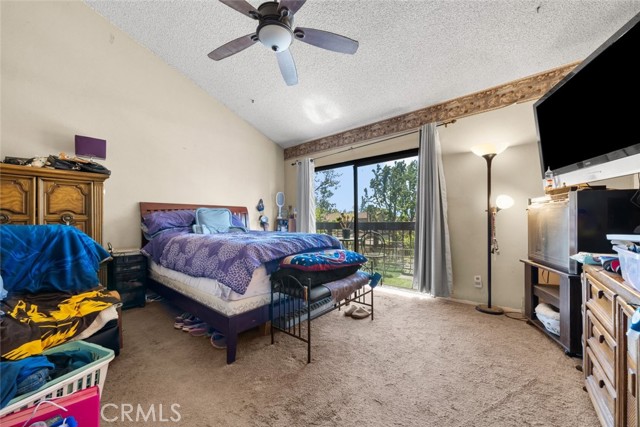 Detail Gallery Image 17 of 34 For 10831 Roycroft St #8,  Sun Valley,  CA 91352 - 3 Beds | 3 Baths