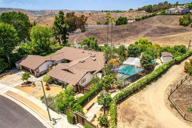 Image 8 of 72 For 27151 Mission Hills Drive