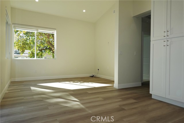 Detail Gallery Image 3 of 20 For 1727 Hiawatha Dr a,  Glendale,  CA 91208 - 2 Beds | 2 Baths