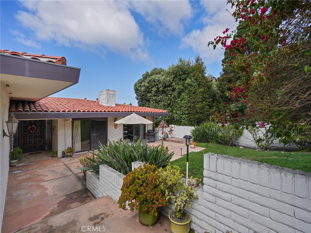 5. 2605 Via Olivera Palos Verdes Estates, CA 90274