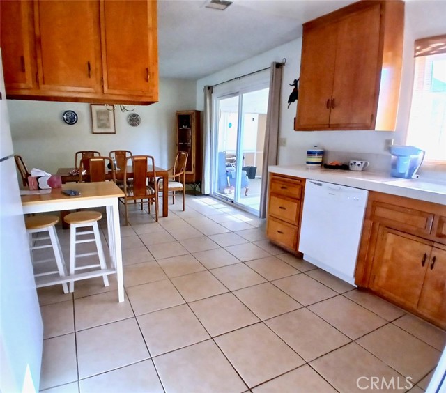 11610 Dodd Street, Yucaipa CA: https://media.crmls.org/medias/7c97d826-85bd-47b0-8bdd-27f073393723.jpg