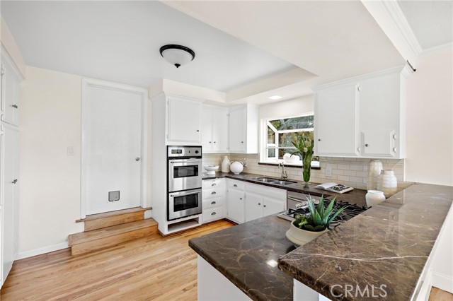 Detail Gallery Image 12 of 31 For 1212 Morningside Dr, Laguna Beach,  CA 92651 - 3 Beds | 3 Baths