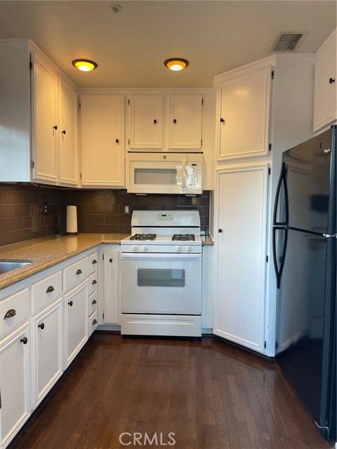 Detail Gallery Image 7 of 34 For 278 Woodcrest Ln, Aliso Viejo,  CA 92656 - 2 Beds | 2 Baths