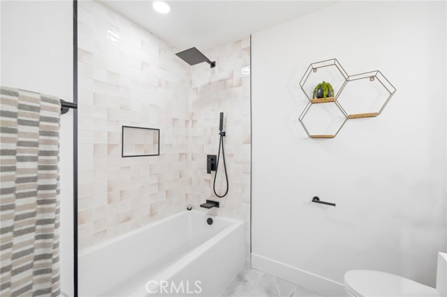 Detail Gallery Image 43 of 58 For 22706 Wood Lake Ln, Lake Forest,  CA 92630 - 3 Beds | 3 Baths