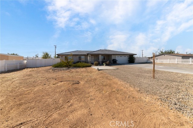 Detail Gallery Image 21 of 26 For 12400 Kiowa Rd, Apple Valley,  CA 92308 - 4 Beds | 2 Baths