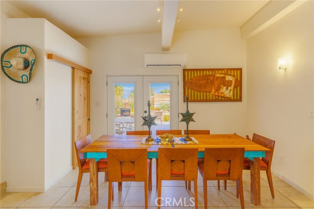 Detail Gallery Image 9 of 37 For 2653 Meldora, Twentynine Palms,  CA 92277 - 3 Beds | 3 Baths