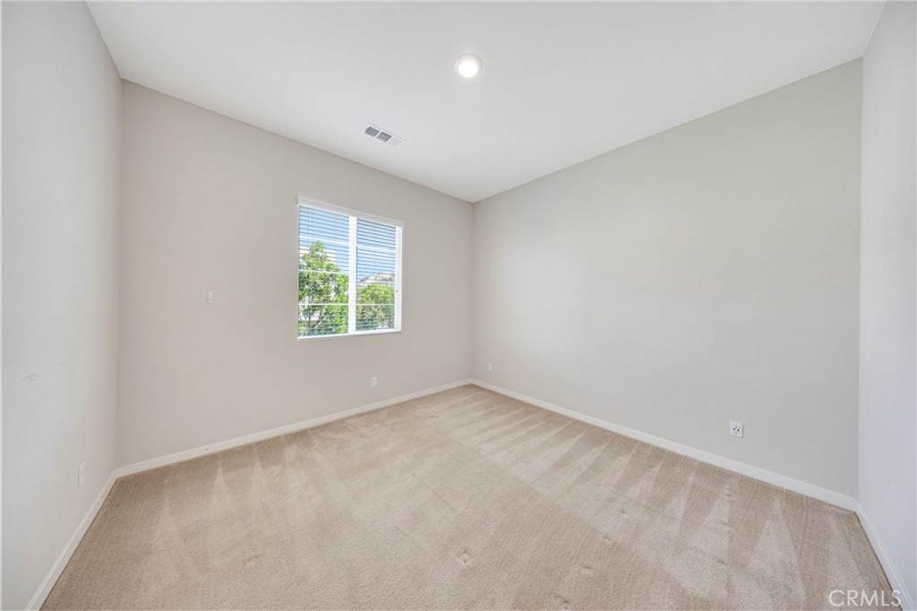 7c9b6630 00c5 4bb2 9b27 B9f2c23d3a30