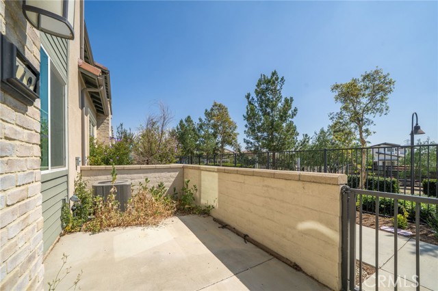 Detail Gallery Image 4 of 49 For 3580 E Lantern Paseo #142,  Ontario,  CA 91761 - 3 Beds | 2/1 Baths