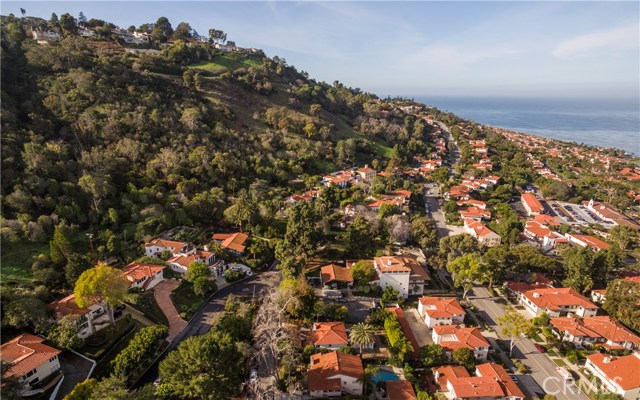 2404 Via Ramon, Palos Verdes Estates, California 90274, 3 Bedrooms Bedrooms, ,1 BathroomBathrooms,Residential,Sold,Via Ramon,PV17006757