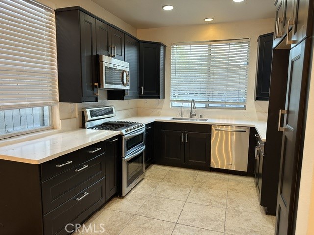 Detail Gallery Image 3 of 14 For 61 Calle De Los Ninos, Rancho Santa Margarita,  CA 92688 - 3 Beds | 2/1 Baths