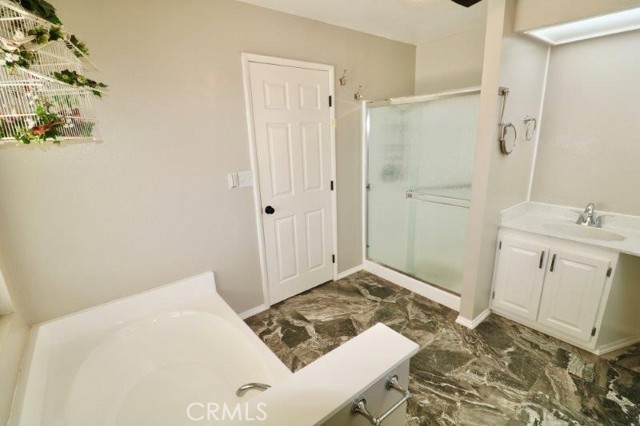 Detail Gallery Image 32 of 37 For 641 Crest Lake Cir #223,  Brea,  CA 92821 - 2 Beds | 1 Baths