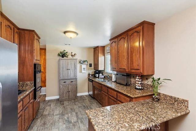 Detail Gallery Image 14 of 45 For 758 7th St, Norco,  CA 92860 - 3 Beds | 2 Baths