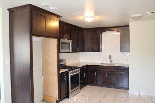 Detail Gallery Image 13 of 36 For 9015 Anza, Merced,  CA 95340 - 3 Beds | 1/1 Baths