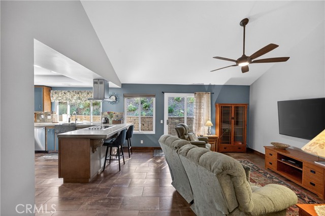 Detail Gallery Image 12 of 30 For 1106 Big Oak Ranch, Fallbrook,  CA 92028 - 3 Beds | 2/1 Baths