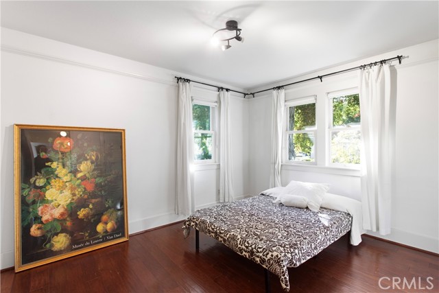 Detail Gallery Image 25 of 59 For 290 W 12th Street, Claremont,  CA 91711 - 3 Beds | 2 Baths