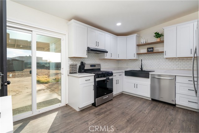 Detail Gallery Image 13 of 42 For 22947 Lucilla Rd, Apple Valley,  CA 92308 - 3 Beds | 1 Baths