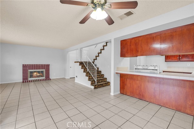 Detail Gallery Image 9 of 34 For 15400 Canyonstone Dr, Moreno Valley,  CA 92551 - 3 Beds | 2/1 Baths