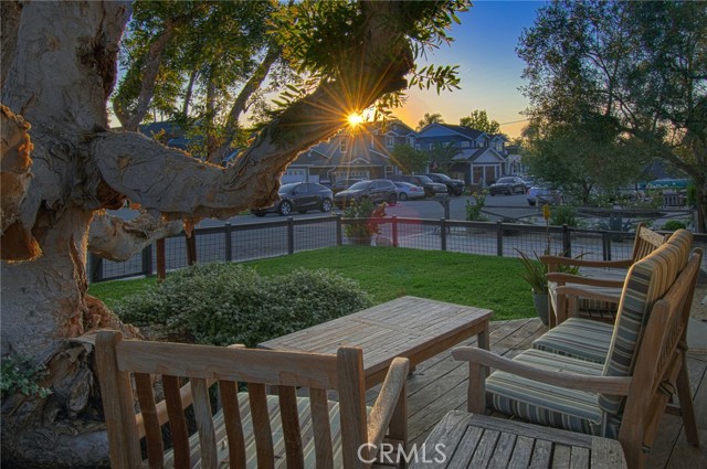 Detail Gallery Image 10 of 41 For 330 Colleen Pl, Costa Mesa,  CA 92627 - 4 Beds | 3 Baths