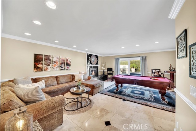 Detail Gallery Image 16 of 28 For 21382 Lemontree Ln, Huntington Beach,  CA 92646 - 3 Beds | 3 Baths