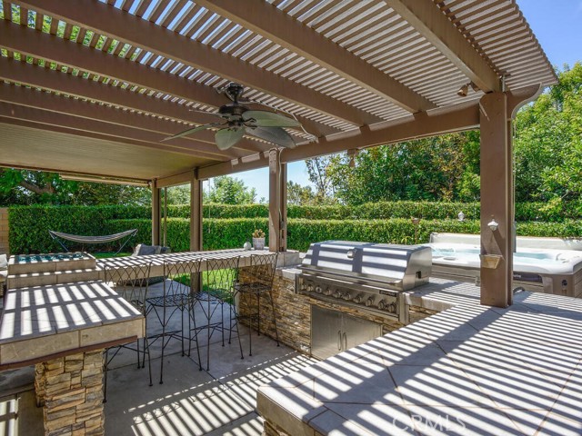Detail Gallery Image 30 of 41 For 5764 Ventana Dr, Fontana,  CA 92336 - 3 Beds | 2/1 Baths